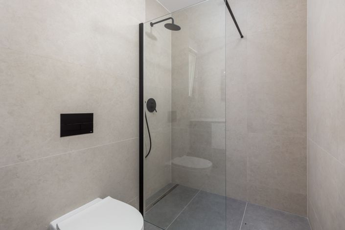 Image No.12-3 Bed Apartment for sale