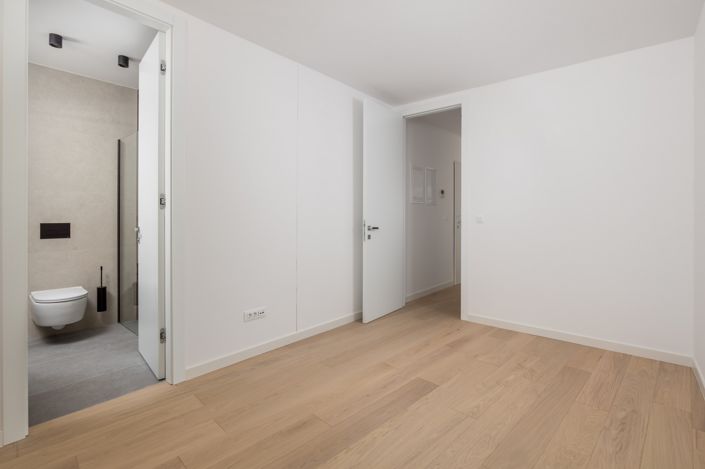 Image No.2-3 Bed Apartment for sale