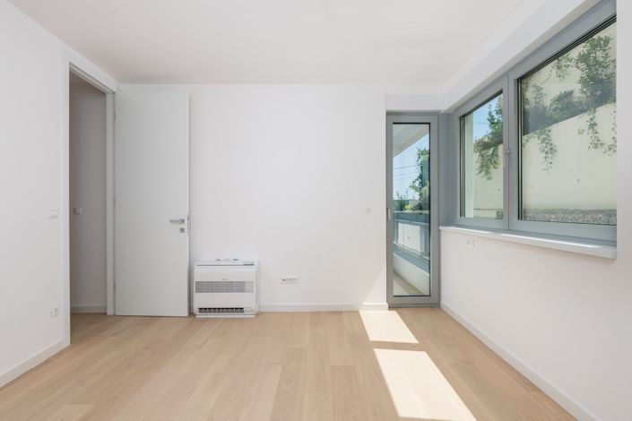 Image No.6-3 Bed Apartment for sale