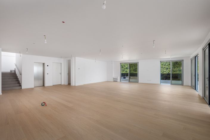 Image No.18-4 Bed Apartment for sale