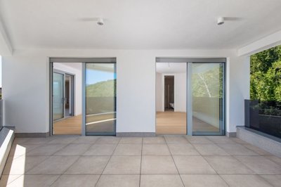 prestizan-duplex-stan-u-opatiji-s-pogledom-na-more-i-garazom_1