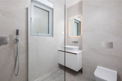 prestizan-duplex-stan-u-opatiji-s-pogledom-na-more-i-garazom_10