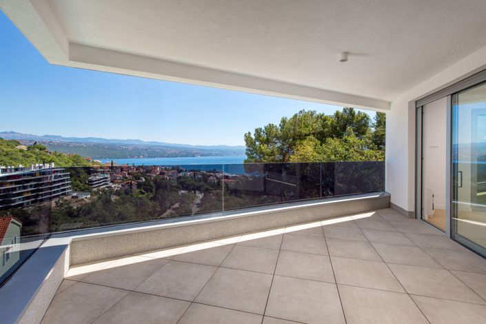 Image No.15-6 Bed Apartment for sale