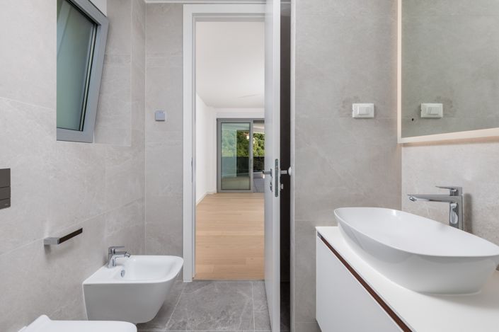 Image No.7-6 Bed Apartment for sale