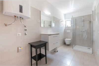 dvoetazni-stan-110m2-na-samo-100-metara-od-mora-dobrinj-krk_3