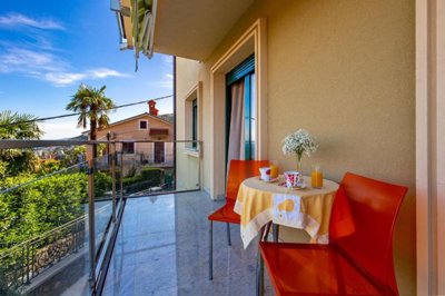 predivna-vila-s-tri-prostrana-apartmana-i-bazenom-opatija_12