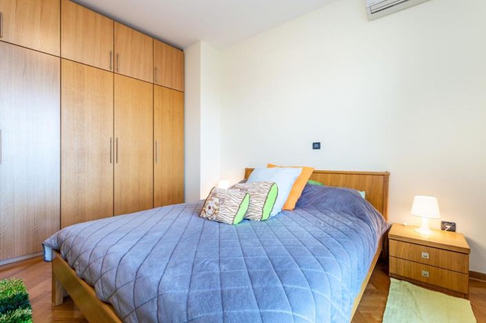 Image No.18-12 Bed House for sale