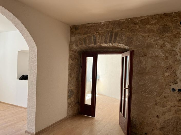 Image No.10-4 Bed Apartment for sale