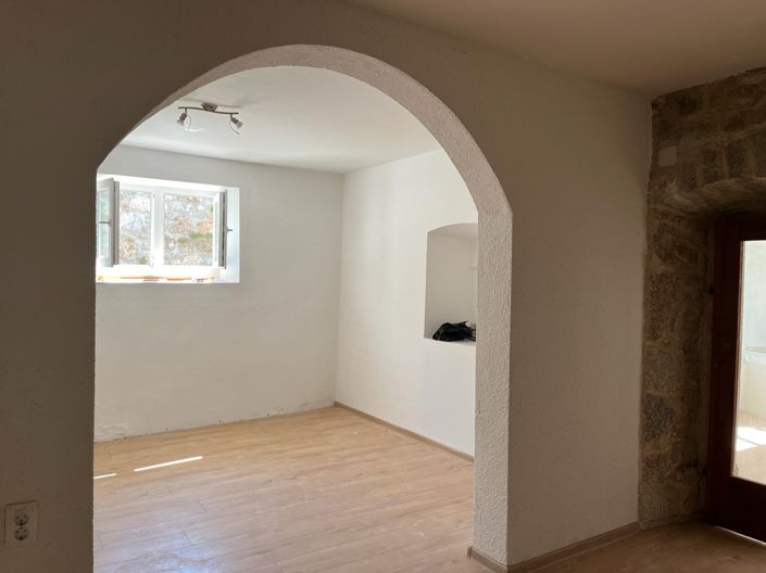 Image No.11-4 Bed Apartment for sale