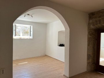 sarmantni-apartman-68m2-oaza-mira-u-bajkovitom-bribiru_11