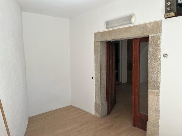 Image No.13-4 Bed Apartment for sale