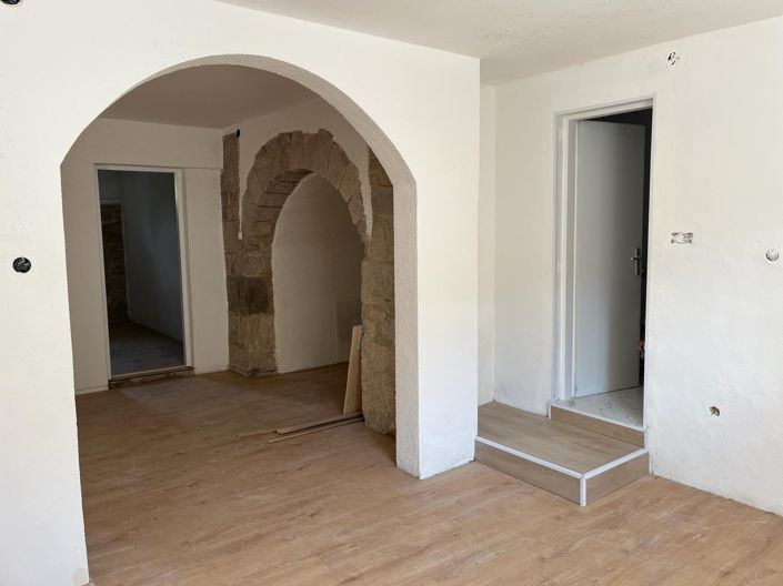 Image No.16-4 Bed Apartment for sale