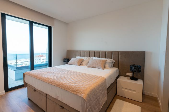 Image No.10-3 Bed Apartment for sale