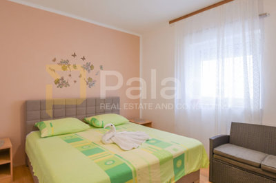 odrzavana-kuca-s-apartmanima-i-dvoristem-500-m-od-mora_13