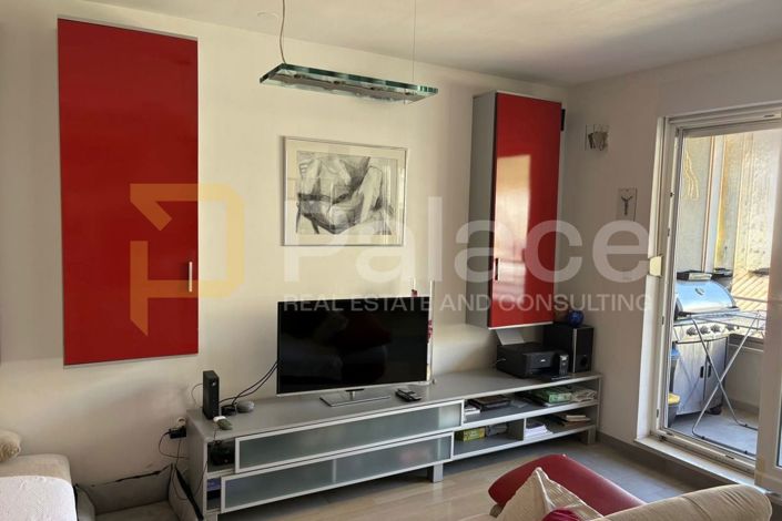 Image No.2-Appartement de 3 chambres à vendre à Omiš