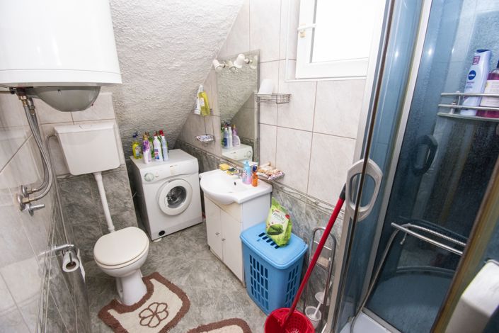 Image No.6-2 Bed House for sale