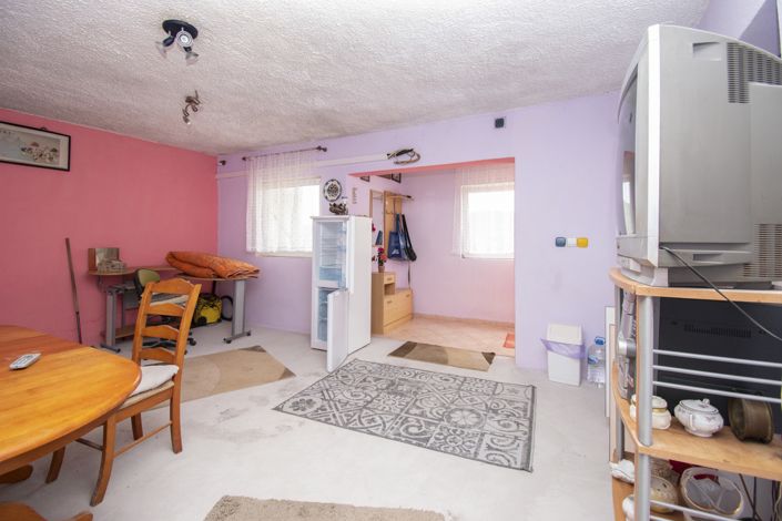 Image No.7-2 Bed House for sale