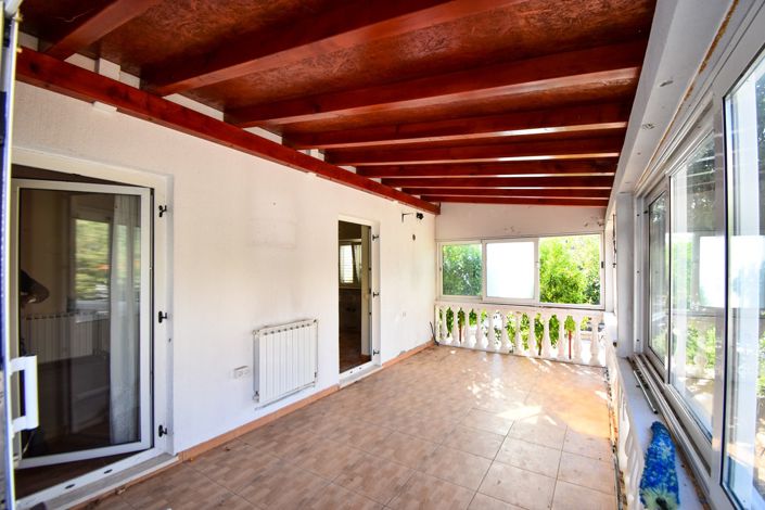 Image No.11-6 Bed House for sale