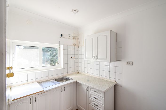 Image No.15-6 Bed House for sale