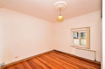 top-lokacija-kuca-blizu-mora-s-5-apartmana-i-dvoristem_8