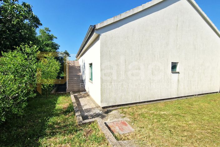 Image No.2-3 Bed House for sale