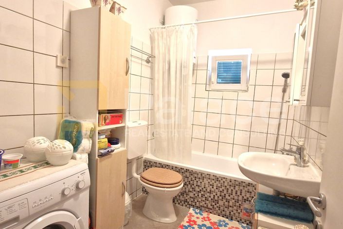 Image No.20-3 Bed House for sale