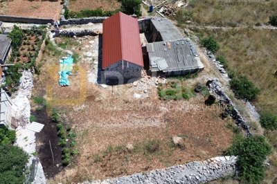 kamena-kuca-prizemnica-sa-velikim-zemljistem-krusevo-kod_8