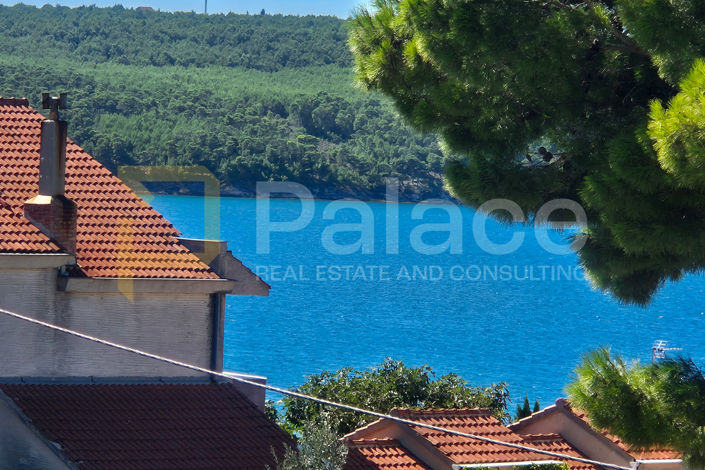 Image No.17-8 Bed House for sale