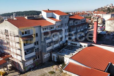 jedinstvena-prilika-hotel-za-renovaciju-u-centru-benkovca_10