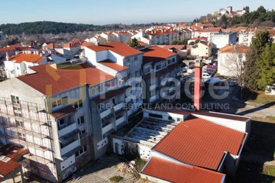 jedinstvena-prilika-hotel-za-renovaciju-u-centru-benkovca_5