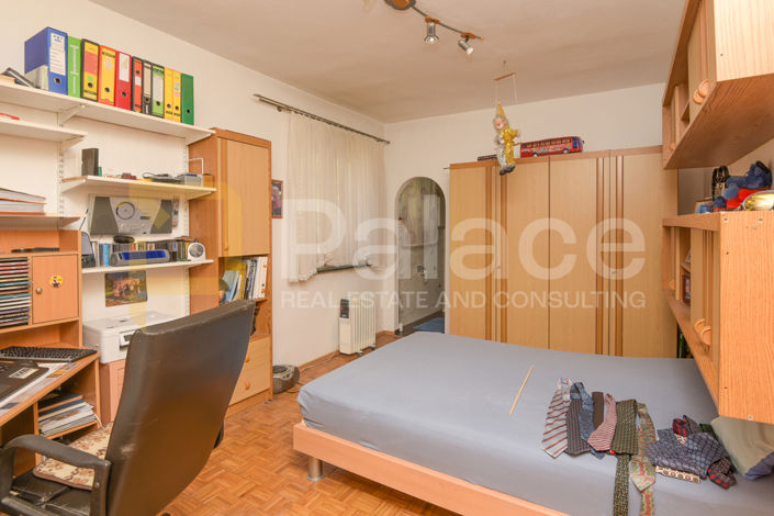 Image No.16-7 Bed House for sale