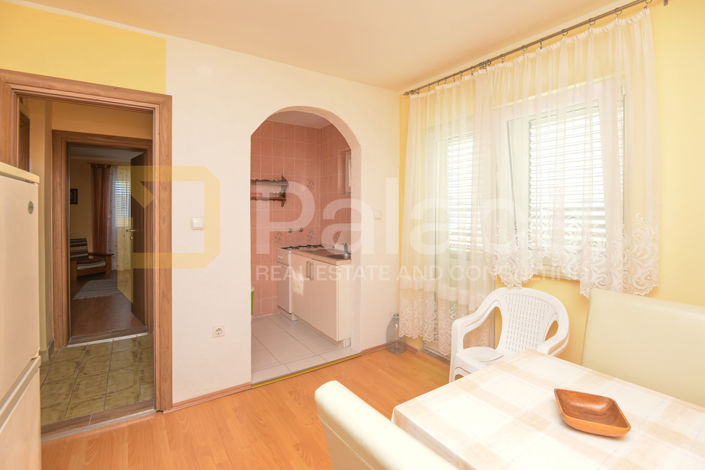 Image No.24-7 Bed House for sale