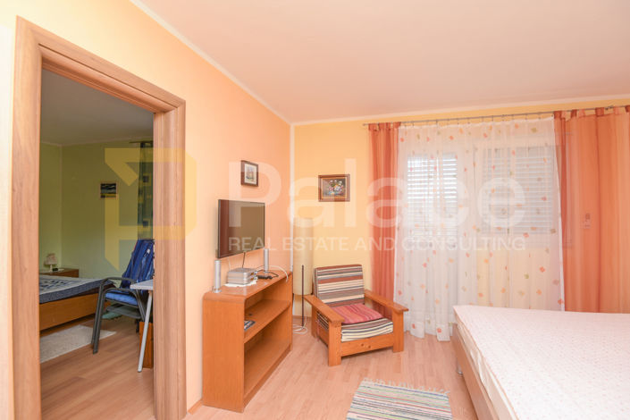 Image No.25-7 Bed House for sale