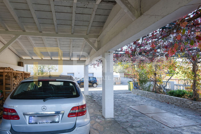 Image No.28-7 Bed House for sale