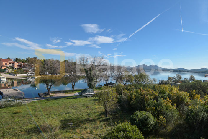 Image No.5-7 Bed House for sale