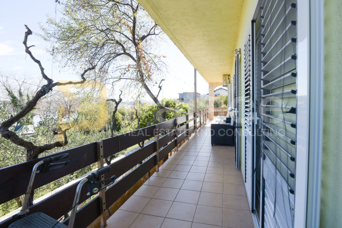 Image No.6-7 Bed House for sale