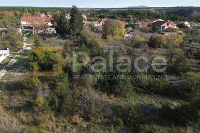 skradin-atraktivno-gradjevinsko-zemljiste-937-m2_2