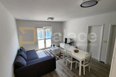 moderno-opremljena-apartmanska-kuca-1-red-do-mora-selca_15