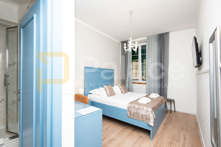 Image No.12-9 Bed Apartment for sale