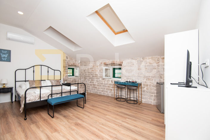 Image No.27-9 Bed Apartment for sale