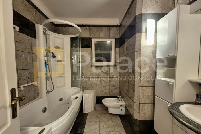 Image No.11-4 Bed House for sale