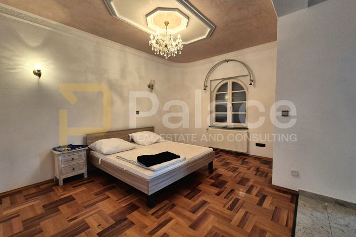 Image No.15-4 Bed House for sale