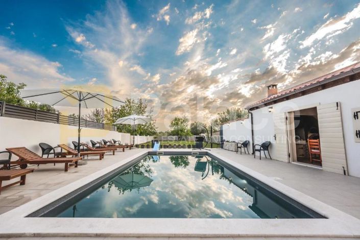 Image No.7-4 Bed House for sale