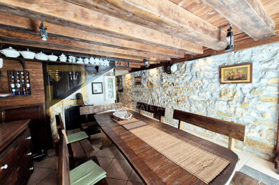 pag-prekrasno-renovirana-kuca-u-samom-centru_15