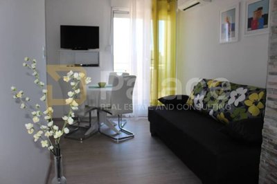 juzno-orijentiran-stan-s-pogledom-na-more-40m2_1
