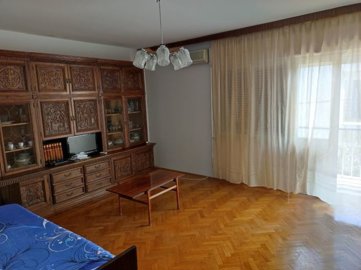 samostojeca-kuca-s-puno-potencijala_14