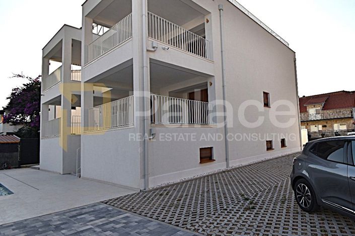 Image No.2-7 Bed Villa for sale