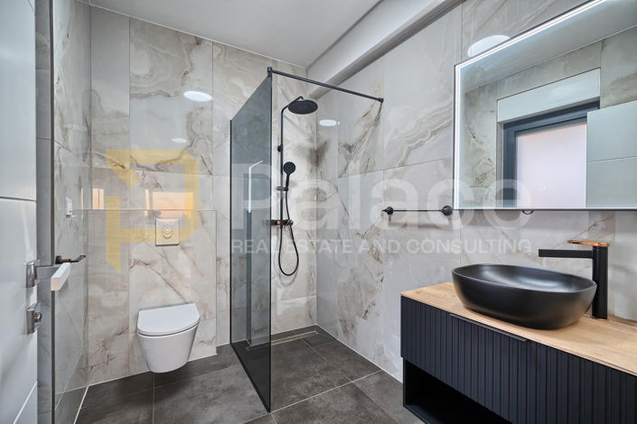 Image No.25-4 Bed House for sale