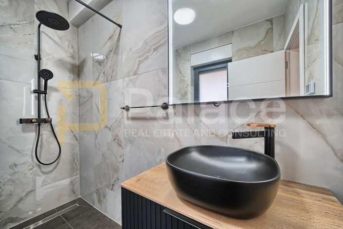Image No.26-4 Bed House for sale