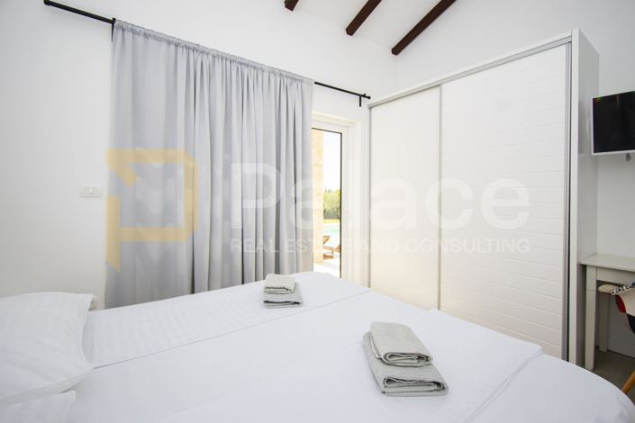 Image No.23-5 Bed House for sale